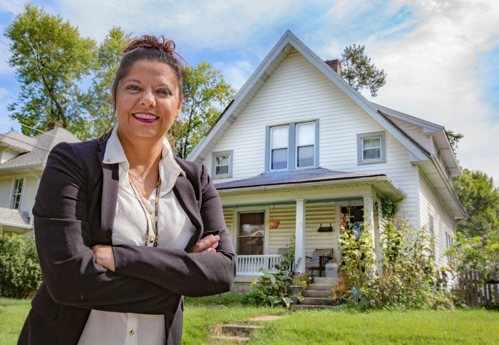 house exterior, woman, homeowner